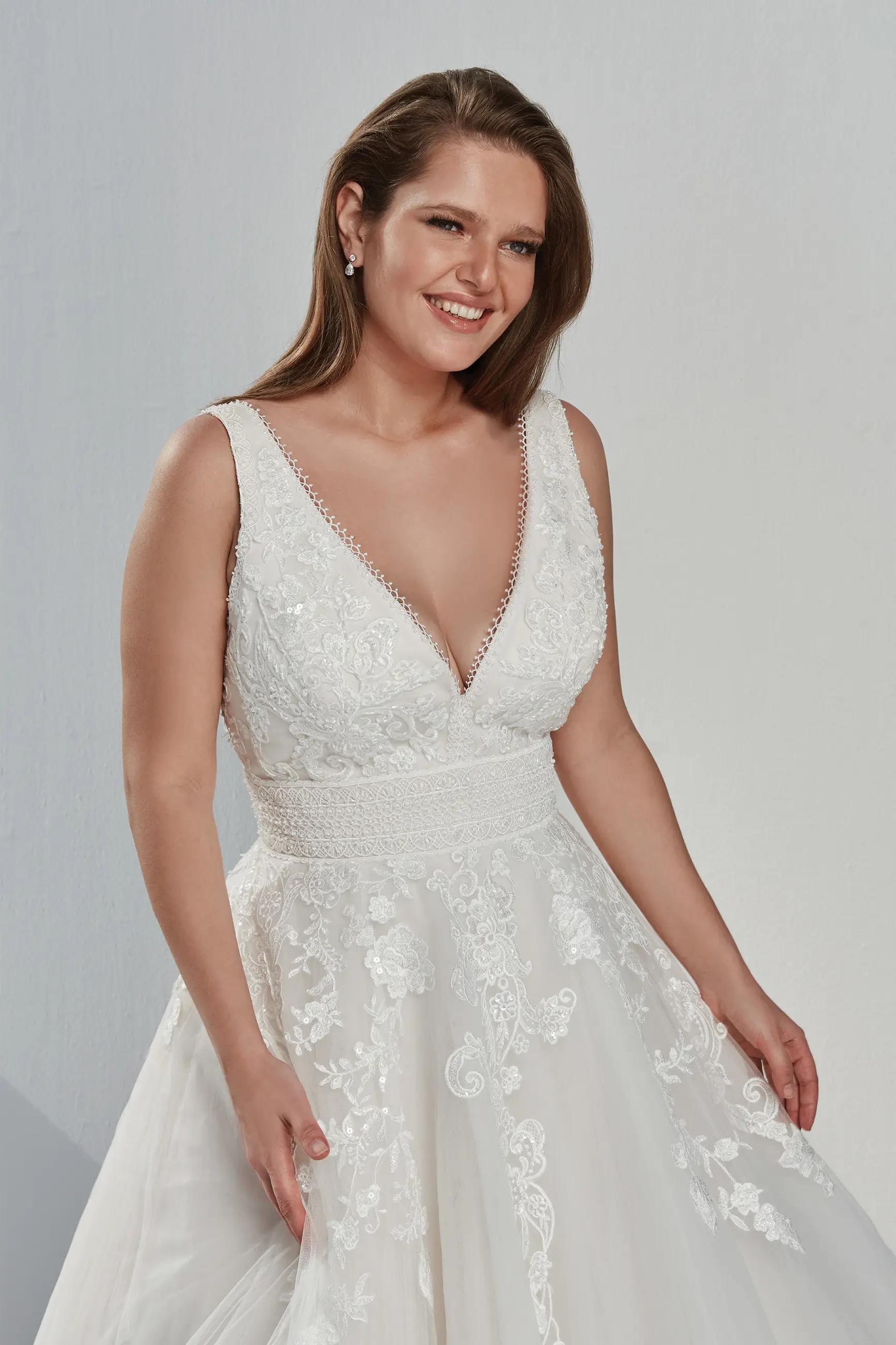 Celebrating Every Curve: The Best Plus Size Wedding Dresses for 2023 Image